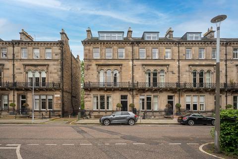 2 bedroom apartment to rent, Rothesay Place, Edinburgh