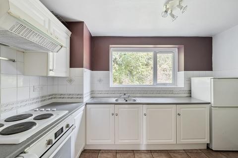Flat 4, Cedar House Oakfield Drive, Reigate, RH2 9NX