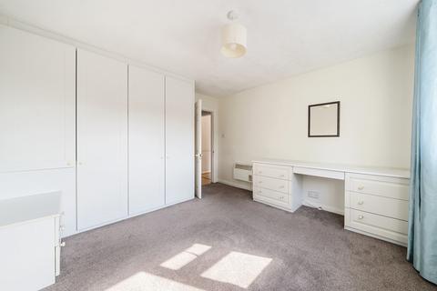 Flat 4, Cedar House Oakfield Drive, Reigate, RH2 9NX