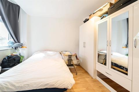 1 bedroom apartment for sale, Tooting Bec Gardens, London SW16