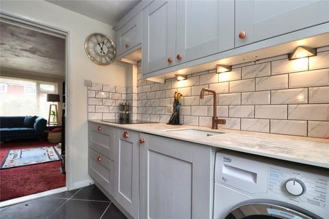 13 Bonners Close, Woking, GU22 9RA