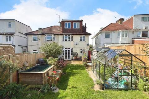 5 bedroom semi-detached house for sale, Farm Road, Edgware