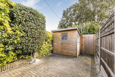 2 bedroom terraced house for sale, Leyton Cross Road, Wilmington