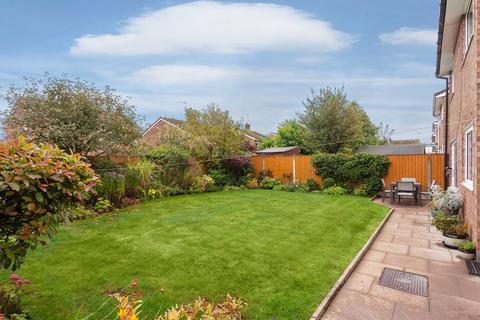 21 Ambleside Court, Congleton, CW12 4HZ