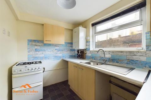 2 bedroom terraced house to rent, Parker Street, Blackburn BB1