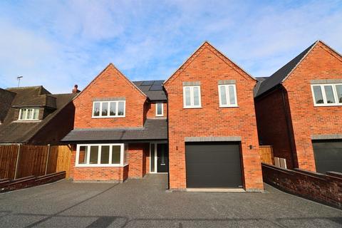 5 bedroom detached house for sale, Queens Road, Walsall