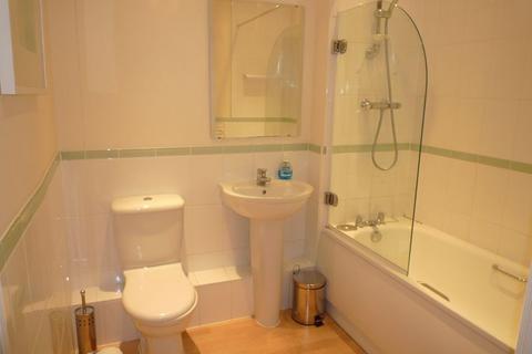 1 bedroom apartment to rent, Trentham Court, North Acton