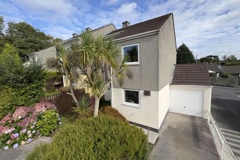 3 bedroom end of terrace house for sale, Valley View Drive, Truro