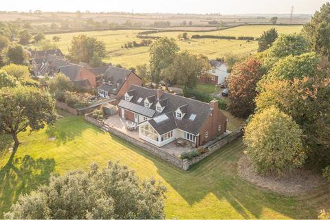 4 bedroom detached house for sale, Market Harborough LE16