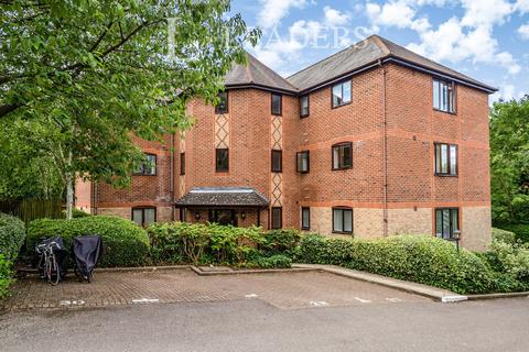 2 bedroom apartment to rent, Millers Rise