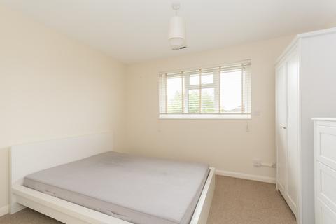 2 bedroom terraced house to rent, Parry Close, Marston, OX3 0HY