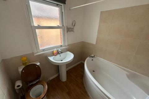 1 bedroom in a house share to rent, Room 1, Kedleston Road, DE22