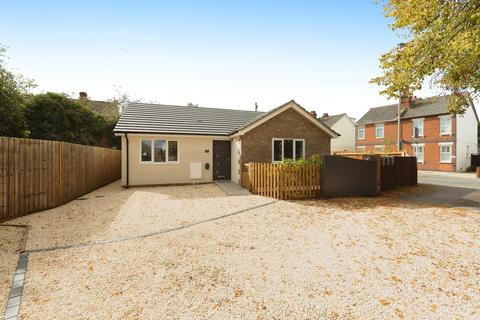 2 bedroom bungalow to rent, Swindon Road, Cheltenham