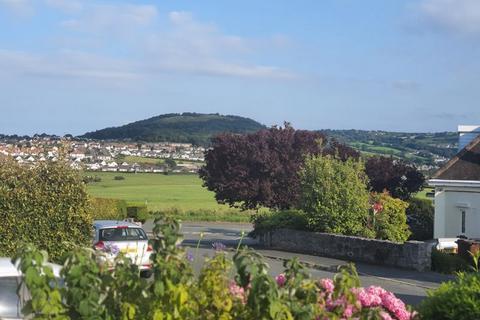 2 bedroom detached bungalow for sale, Hartsville Avenue, Penrhyn Bay