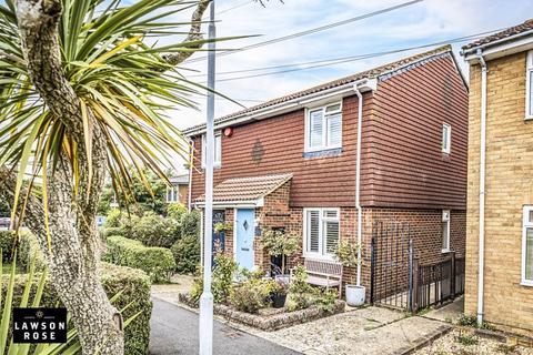 2 bedroom terraced house for sale, Cockleshell Gardens, Southsea