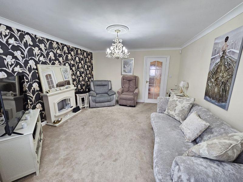 Lounge Additional