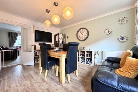 32 Brynderwen, Cwmdare, Aberdare, CF44 8SE