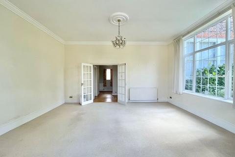 1 bedroom apartment for sale, Foley Road, Esher