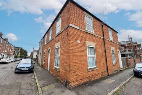2 bedroom apartment to rent, Chambers Street, Grantham