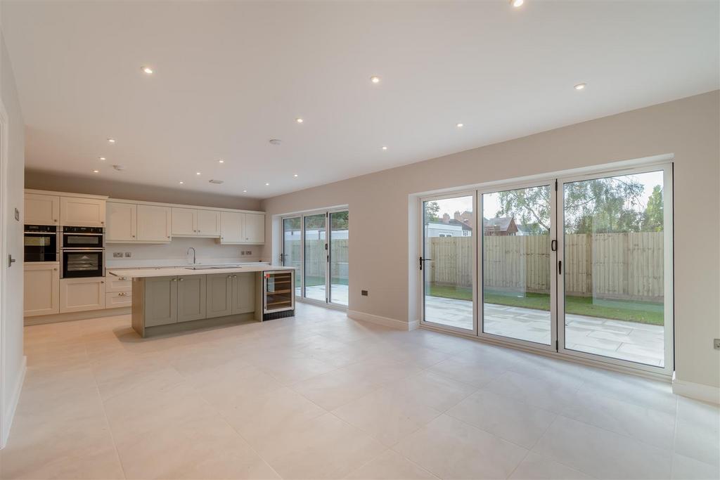 8575703-interior03.jpg