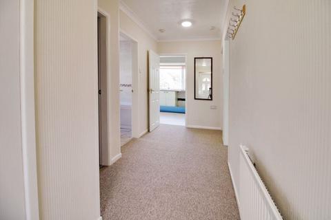 2 bedroom bungalow to rent, Amners Close, Huntingdon PE29