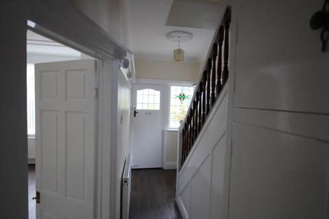 3 bedroom house to rent, Ashfield Drive , Frizinghall ,