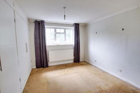 1 Brookmead, Southwick, Trowbridge, BA14 9QJ