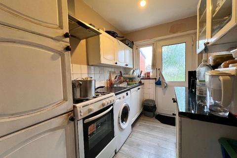 3 bedroom terraced house for sale, Beverley Road, Luton, Bedfordshire, LU4 8EU