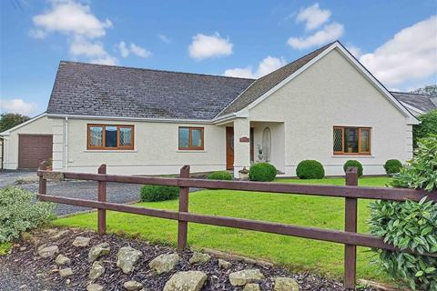 3 bedroom detached bungalow for sale, Heol y Merwydd, Penrhiwllan, Llandysul, Ceredigion, SA44 5NH