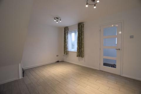 2 bedroom end of terrace house for sale, Gisburn Close, Heelands