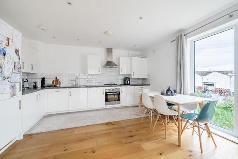 undefined, 24 crosness road, London, IG11 0TF