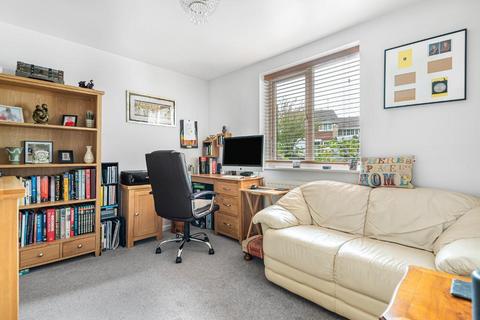 82 Stapleton Road, Orpington, BR6 9TN