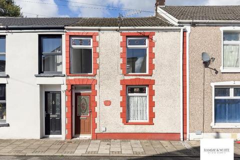 2 bedroom terraced house to rent, Hall Street, Aberdare, CF44 7BT