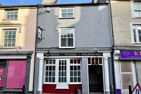 Pub for sale, Stanley Street, Holyhead, Isle of Anglesey, LL65