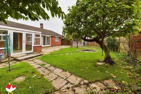 3 bedroom detached bungalow for sale, Walton Close, Upton St Leonards, Gloucester, GL4 8BL