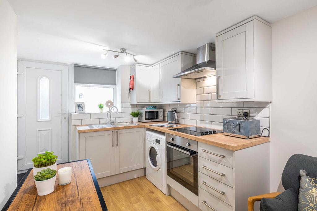 Estcourt Avenue, Leeds LS6 1 bed flat to rent £650 pcm (£150 pw)