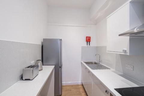 2 bedroom flat to rent, Gardner Street, Glasgow, G11