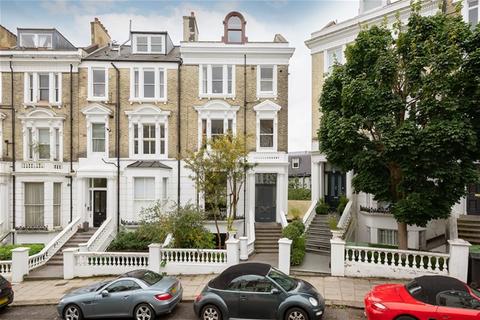 2 bedroom flat for sale, Belsize Crescent, Belsize Park