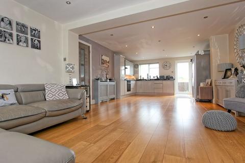 9 Albion Road, Chalfont St Giles, HP8 4EW