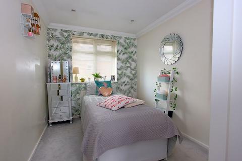 9 Albion Road, Chalfont St Giles, HP8 4EW