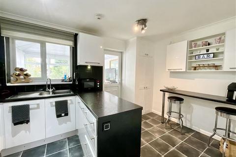 2 bedroom semi-detached house for sale, Elcroft Gardens, Beighton, Sheffield, S20 1GY