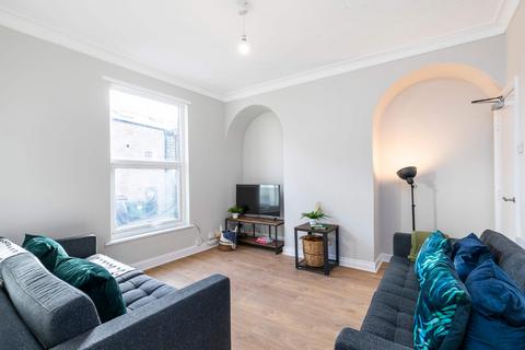 6 bedroom house to rent, Park Terrace, Leeds LS6