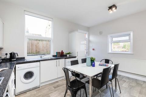 6 bedroom house to rent, Park Terrace, Leeds LS6