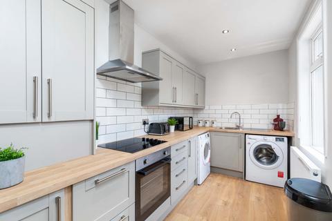 6 bedroom house to rent, Regent Terrace, Leeds LS6