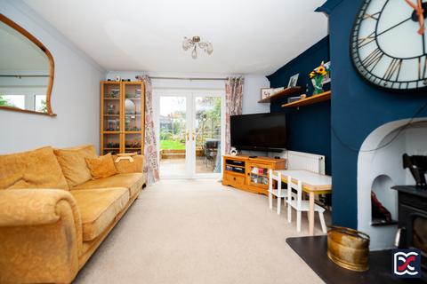 3 bedroom end of terrace house for sale, The Pound, Syresham NN13