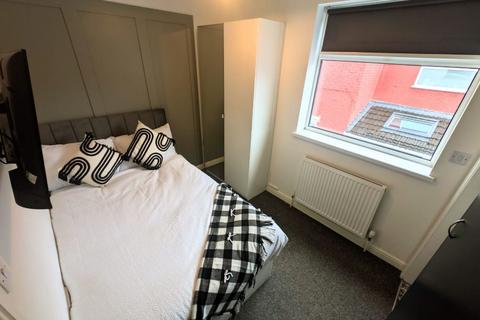 1 bedroom in a house share to rent, Room 4