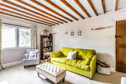 Lyncote Crouch House Road, Edenbridge, TN8 5EE