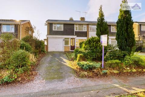 3 bedroom semi-detached house to rent, 21 Gallowstree Lane Westlands, Newcastle-under-Lyme ST5