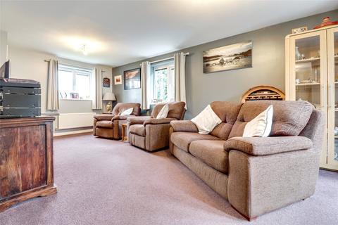 17 Ash Drive, South Molton, EX36 3FA
