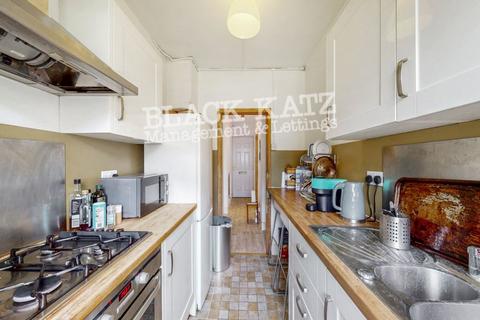 3 bedroom apartment to rent, SE17